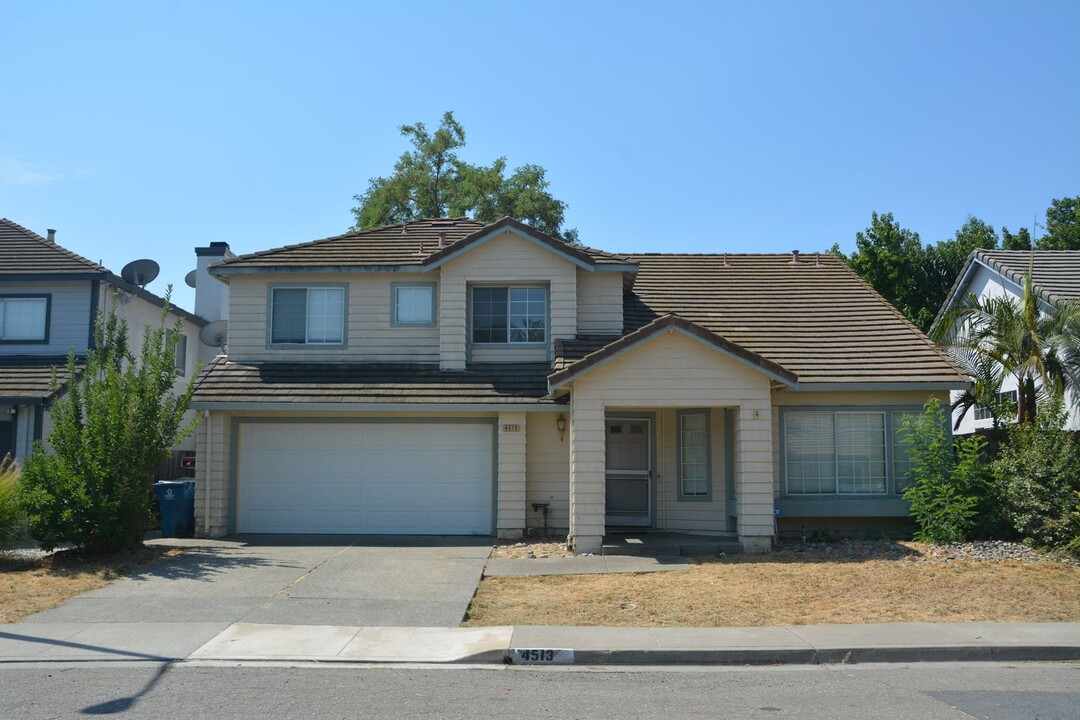 4513 Knollpark Cir in Antioch, CA - Building Photo