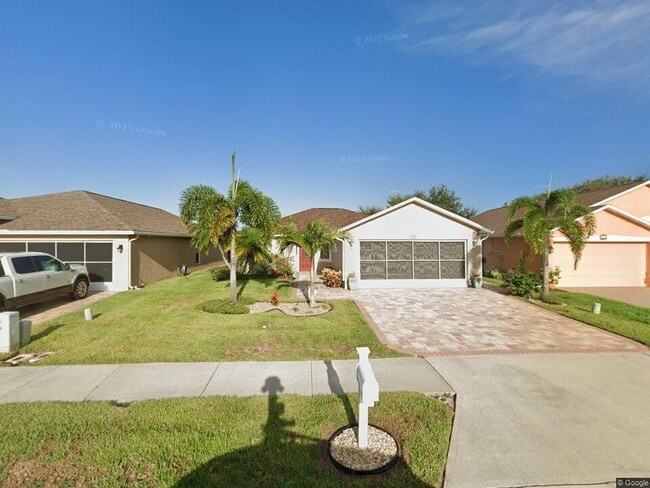 590 Wickham Lakes Dr