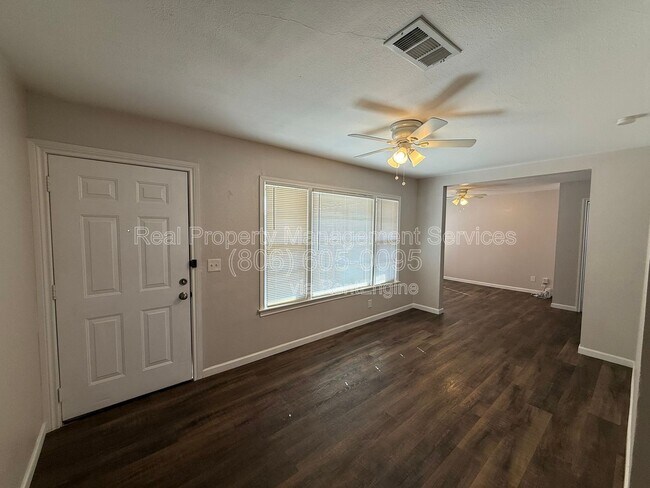 3612 33rd St in Lubbock, TX - Building Photo - Building Photo