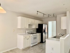 485 Chippenham Ct in Alpharetta, GA - Building Photo - Building Photo