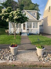 9 Seaview Ave in West Haven, CT - Foto de edificio - Building Photo