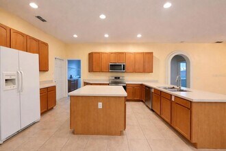 540 Coventry Rd in Davenport, FL - Building Photo - Building Photo