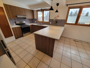 11204-11248 48 Ave NW in Edmonton, AB - Building Photo - Building Photo