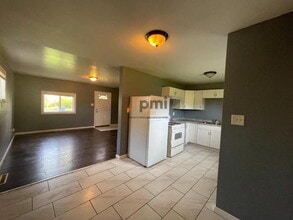 2166 Wisconsin St in Gary, IN - Building Photo - Building Photo