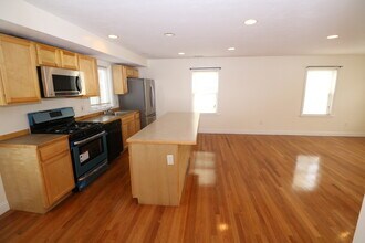 76 Seaver St in Boston, MA - Building Photo - Building Photo