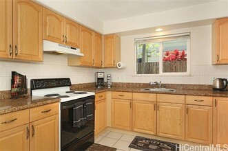 1227 8th Ave in Honolulu, HI - Building Photo - Building Photo