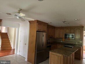 2505 Rocky Branch Rd in Vienna, VA - Building Photo - Building Photo