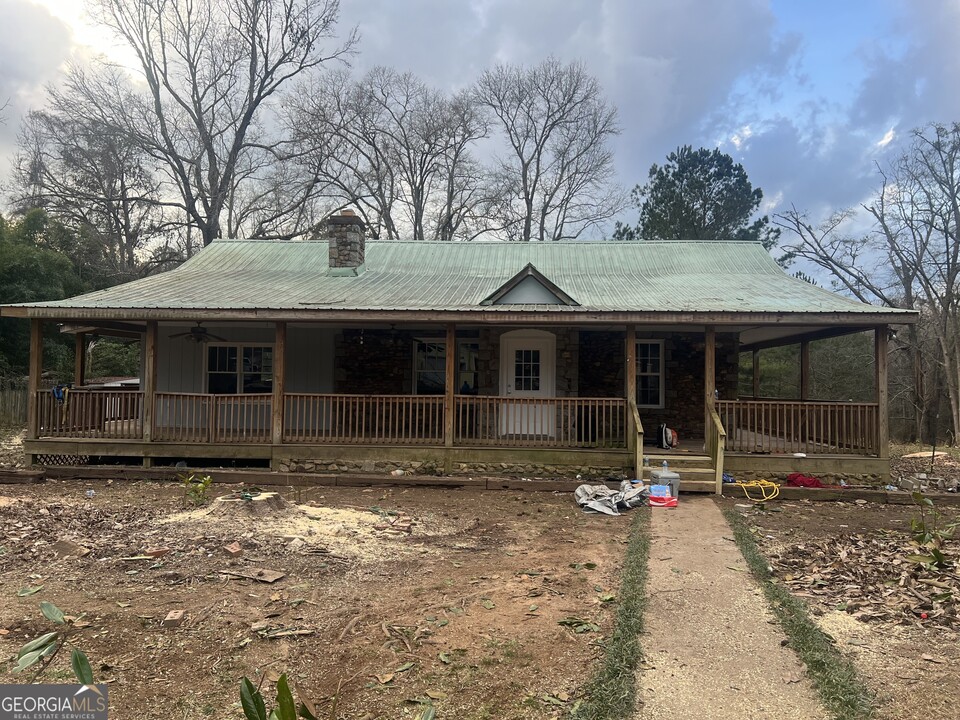 92 Scout Rd in Covington, GA - Building Photo