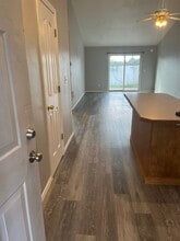 222 Chapman Ln in Springfield, OR - Building Photo - Building Photo