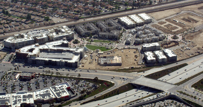 Wagon Wheel Town Square in Oxnard, CA - Building Photo - Building Photo