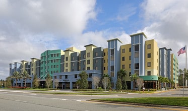 NorthView Student Apartments in Oviedo, FL - Foto de edificio - Building Photo