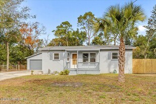 7327 Bamberg Rd in Jacksonville, FL - Building Photo
