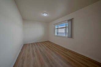 69 Glendora Ave in Long Beach, CA - Building Photo - Building Photo