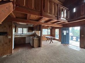 560 Talmadge Rd in Big Bear Lake, CA - Building Photo - Building Photo