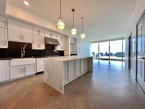 1616 West End Avenue, Unit 3005 in Nashville, TN - Building Photo - Building Photo