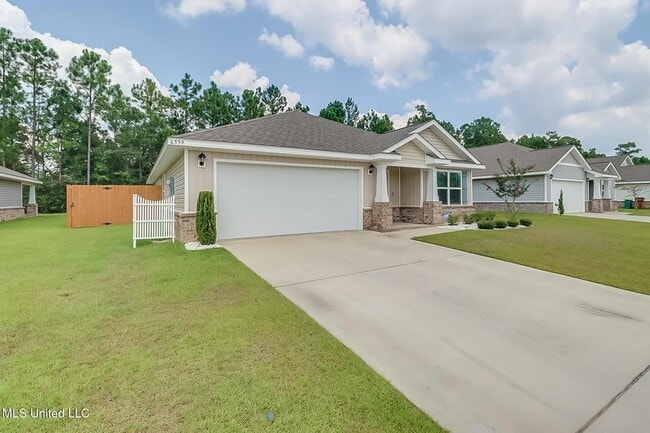 6559 Eastland Cir in Biloxi, MS - Building Photo - Building Photo