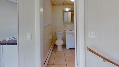 5 Marion St, Unit R in Boston, MA - Foto de edificio - Building Photo