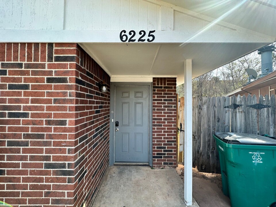 6225 SE 46th St in Oklahoma City, OK - Building Photo