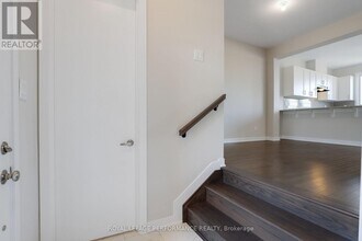 371 Falsetto St in Ottawa, ON - Building Photo - Building Photo