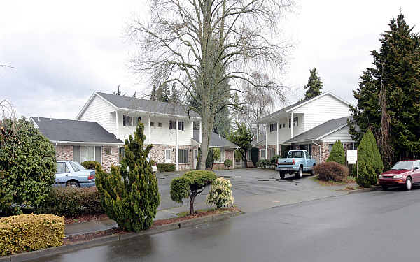 Maywood Terrace in Forest Grove, OR - Building Photo - Building Photo