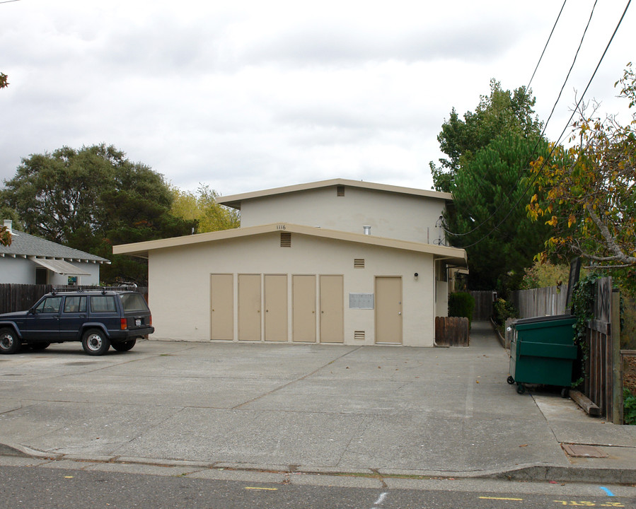 1116 3rd St in Novato, CA - Building Photo