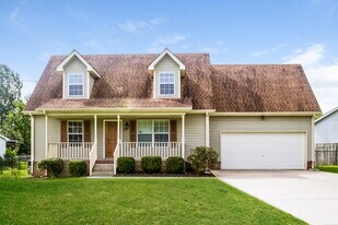 405 Shamrock Dr in Smyrna, TN - Building Photo