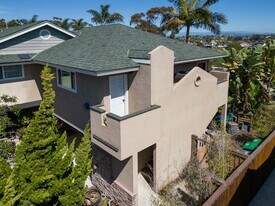 2277 Cameo Rd in Carlsbad, CA - Building Photo