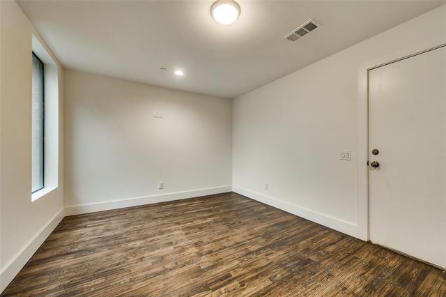 1931 N Prairie Ave in Dallas, TX - Building Photo - Building Photo