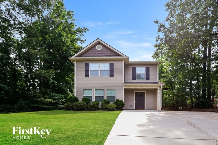 2375 Belaire Dr in Cumming, GA - Building Photo