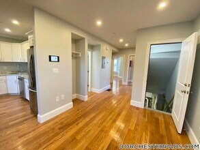 127 Shirley St in Boston, MA - Building Photo - Building Photo