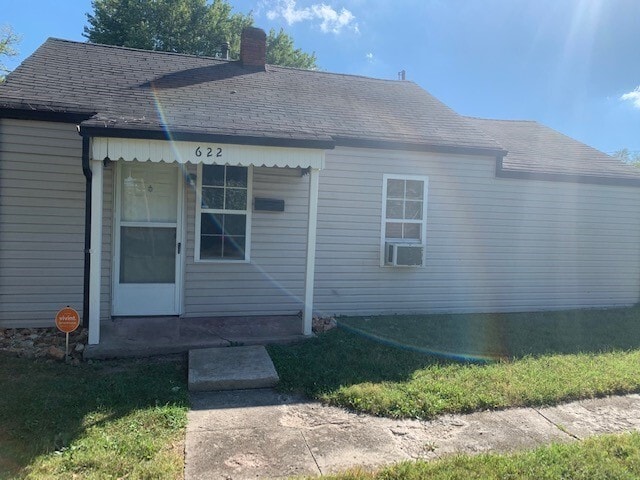622 W High St in Springfield, MO - Building Photo