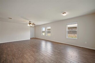 1204 1st St in Sanger, TX - Building Photo - Building Photo