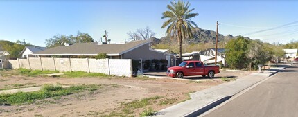 9230 N 8th St in Phoenix, AZ - Building Photo - Building Photo