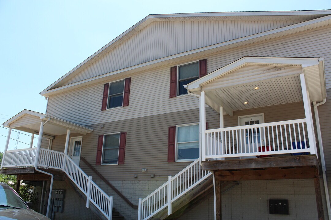 176 Mill St in Athens, OH - Building Photo