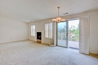 389 Greendale Ct in Santa Barbara, CA - Building Photo - Building Photo
