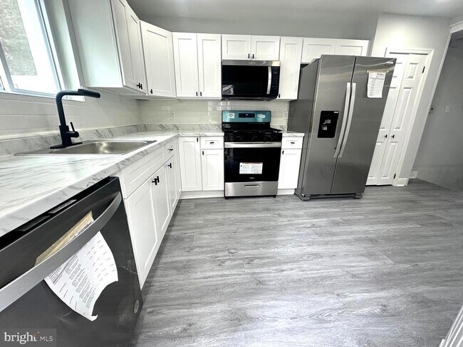 2239 S Colorado St in Philadelphia, PA - Building Photo - Building Photo