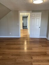 24 Crown St, Unit 3 in Worcester, MA - Building Photo - Building Photo