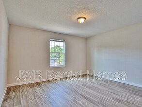 8492 McGirts Village Ln in Jacksonville, FL - Building Photo - Building Photo