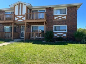 15160 El Cameno Real Dr, Unit 1N in Orland Park, IL - Building Photo