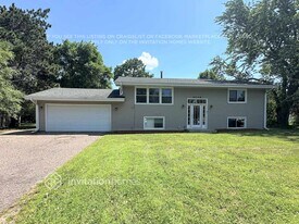 8056 Xenia Ave N in Minneapolis, MN - Building Photo