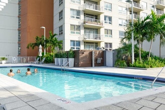 3250 NE 1st Ave in Miami, FL - Building Photo - Building Photo