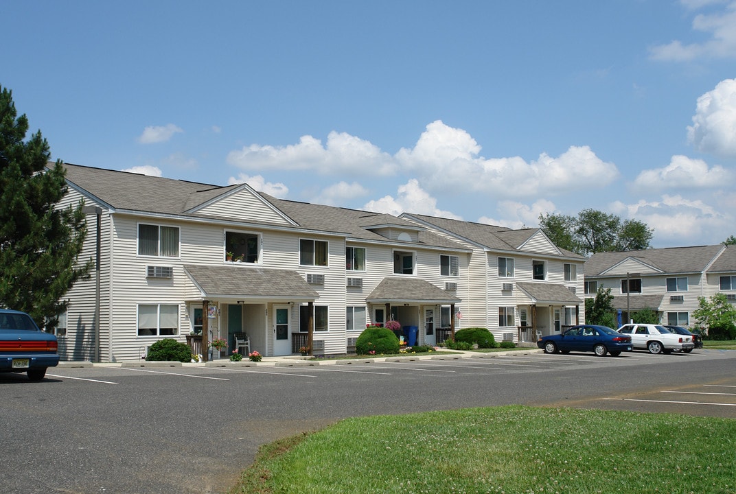 Kingsway Apartments in Swedesboro, NJ - Building Photo