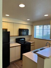 Oakridge in Roseburg, OR - Foto de edificio - Interior Photo