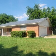 7821 Natalie Dr in Fort Worth, TX - Building Photo - Building Photo