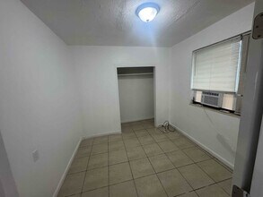 7000 NW 8th Ave in Miami, FL - Building Photo - Building Photo