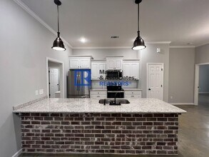 927 Filmore Dr. in Brandon, MS - Building Photo - Building Photo