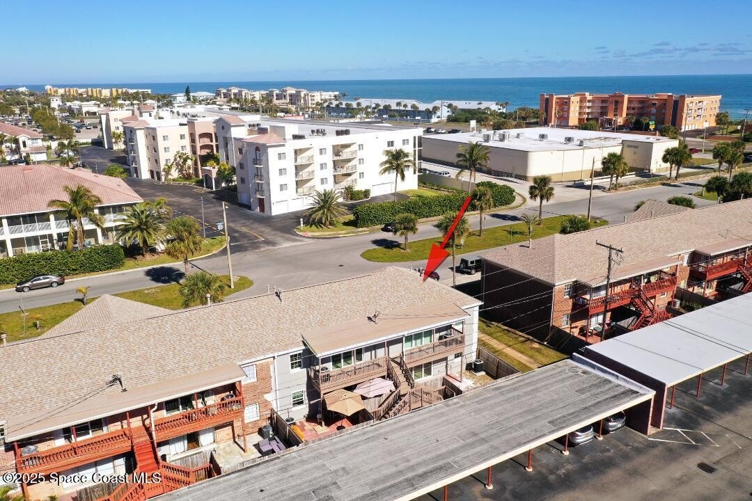 919 Palm Springs Blvd in Indian Harbour Beach, FL - Foto de edificio