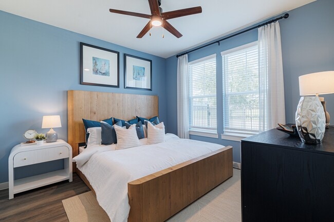 The Calahan in Houston, TX - Building Photo - Building Photo