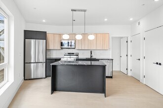 2132 N 10th St in Philadelphia, PA - Foto de edificio - Building Photo