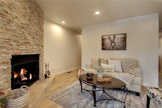 430 E Country Club Blvd in Big Bear, CA - Foto de edificio - Building Photo